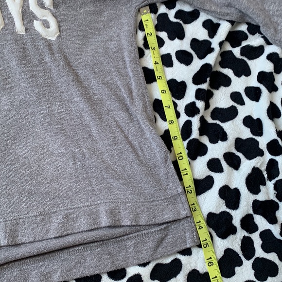 COWBOYS 💙 SWEATER - Picture 8 of 9